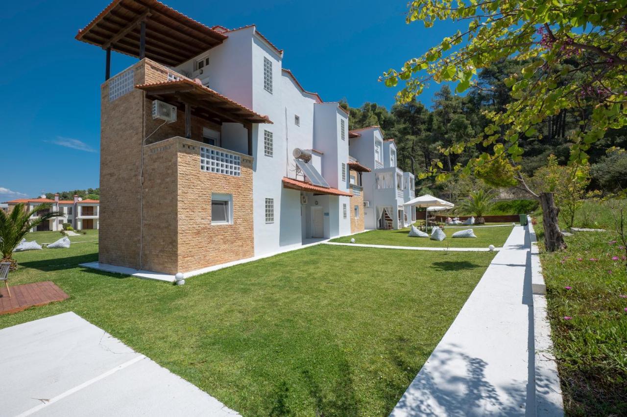 Sunset Villas Посиди Екстериор снимка