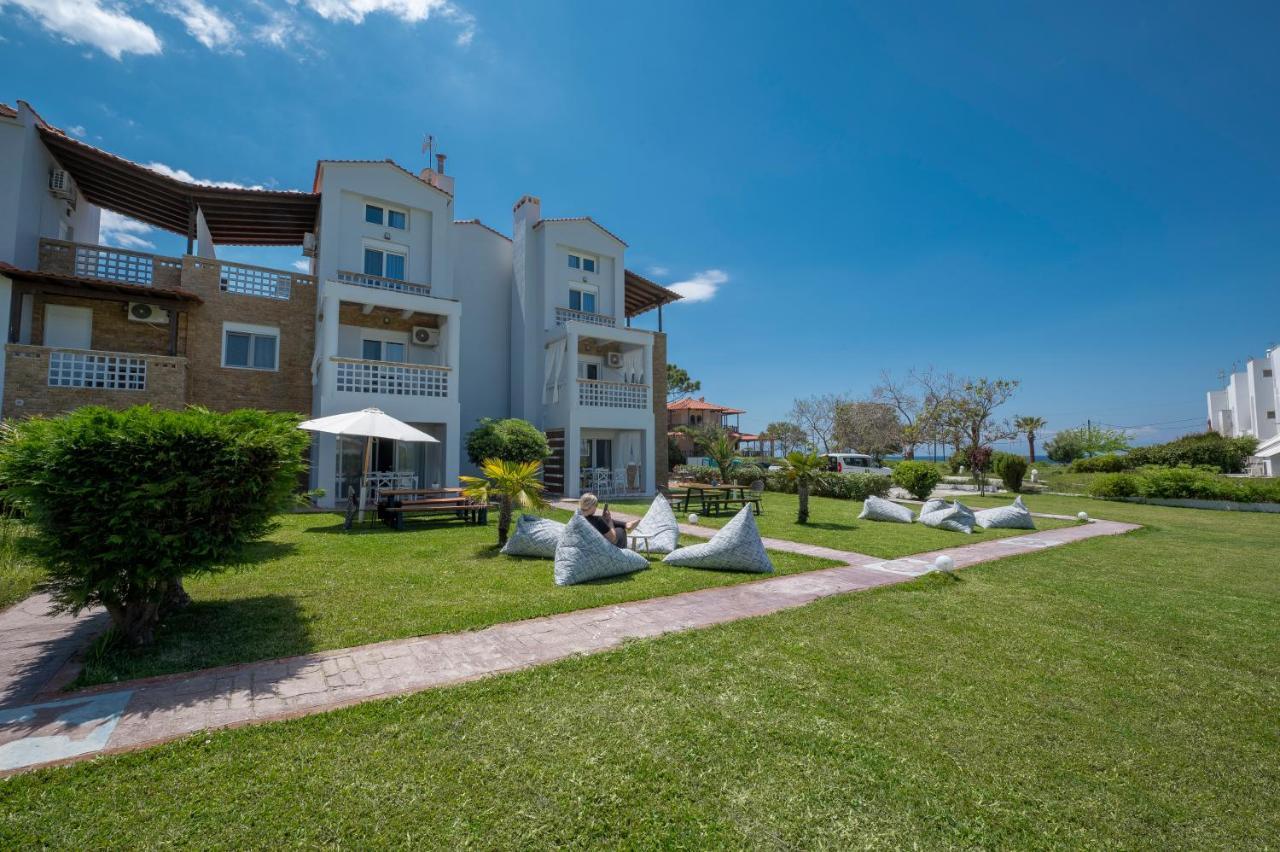 Sunset Villas Посиди Екстериор снимка