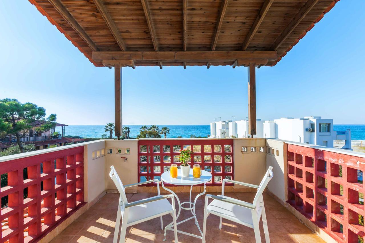 Sunset Villas Посиди Екстериор снимка