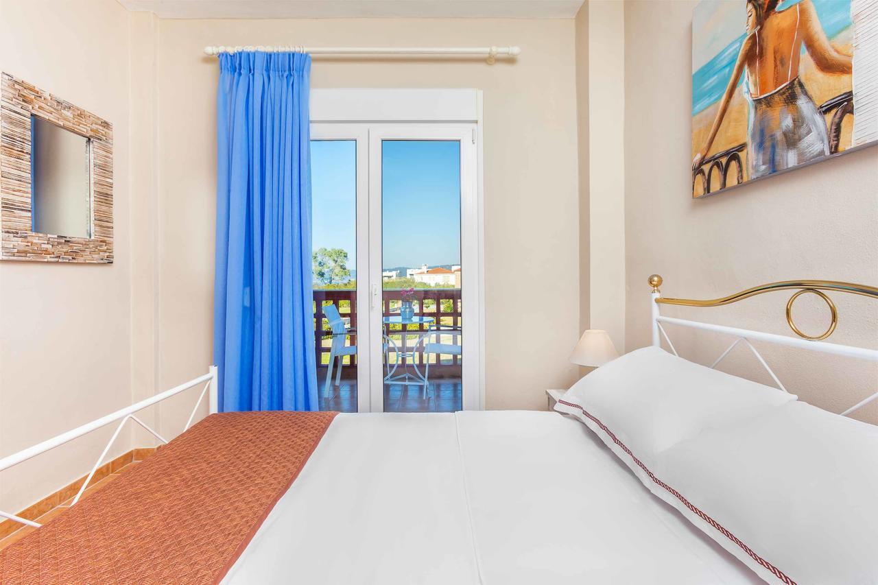 Sunset Villas Посиди Екстериор снимка