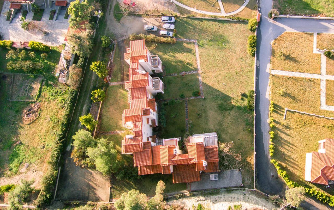 Sunset Villas Посиди Екстериор снимка