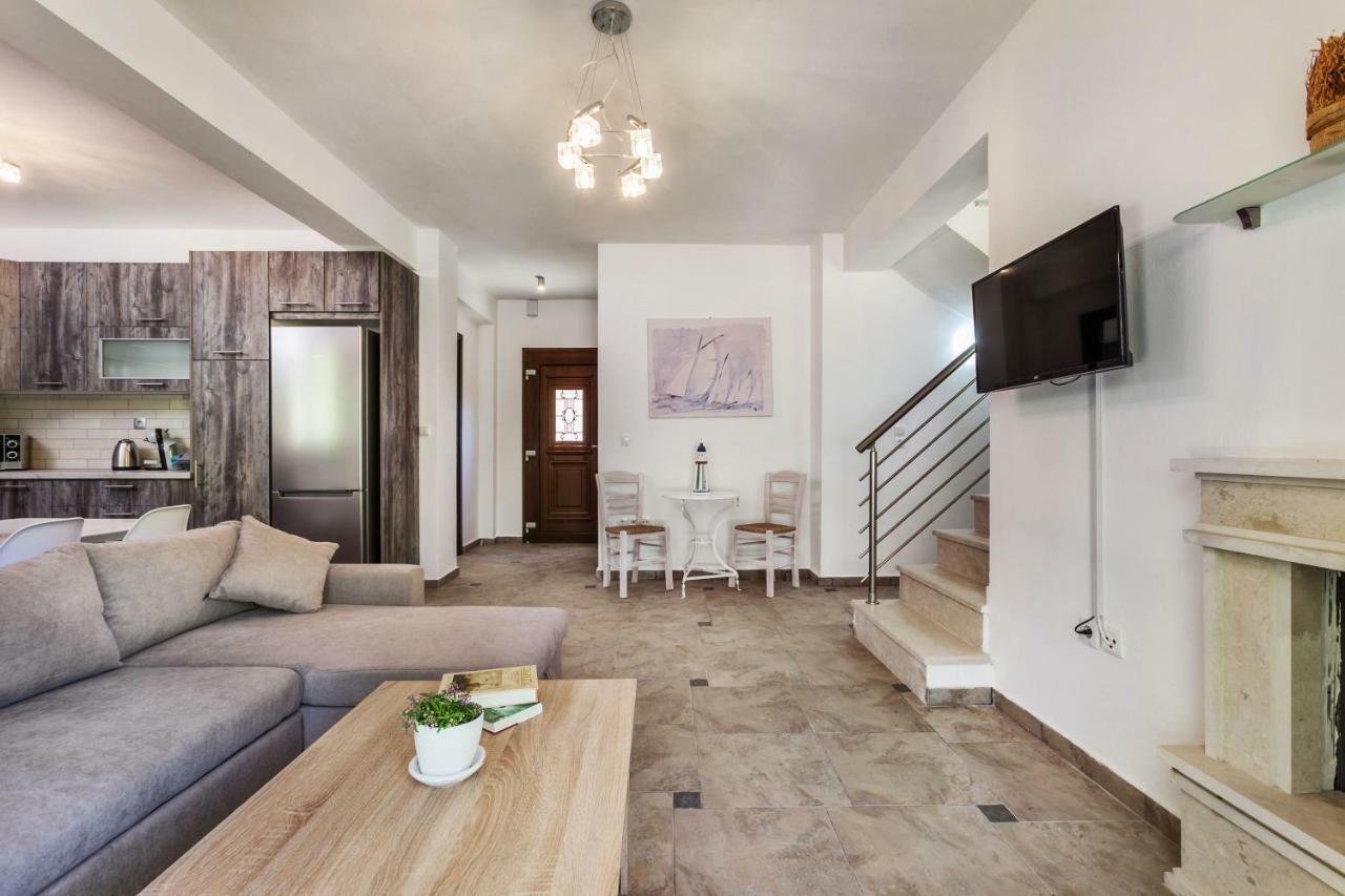 Sunset Villas Посиди Екстериор снимка