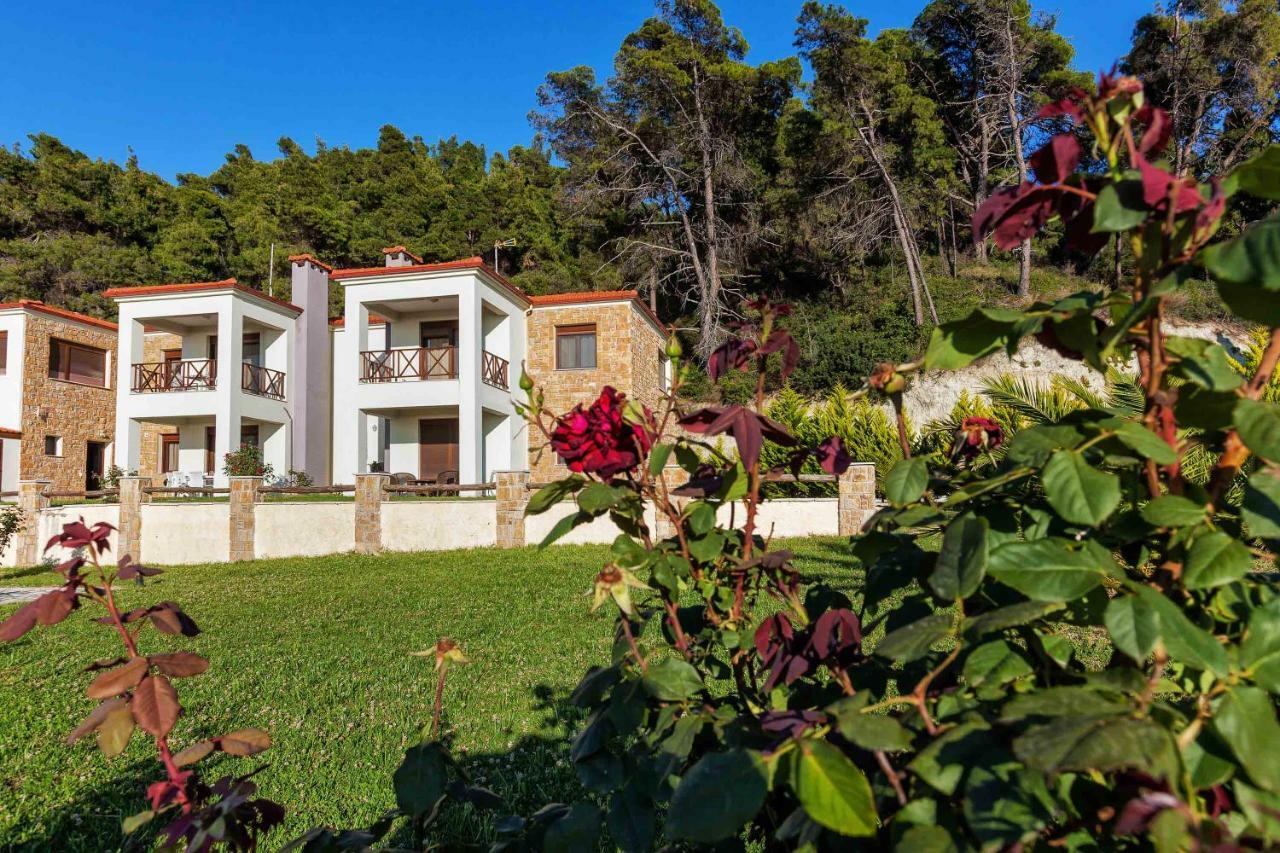 Sunset Villas Посиди Екстериор снимка