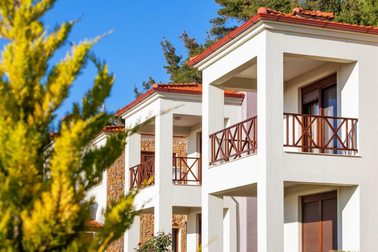 Sunset Villas Посиди Екстериор снимка