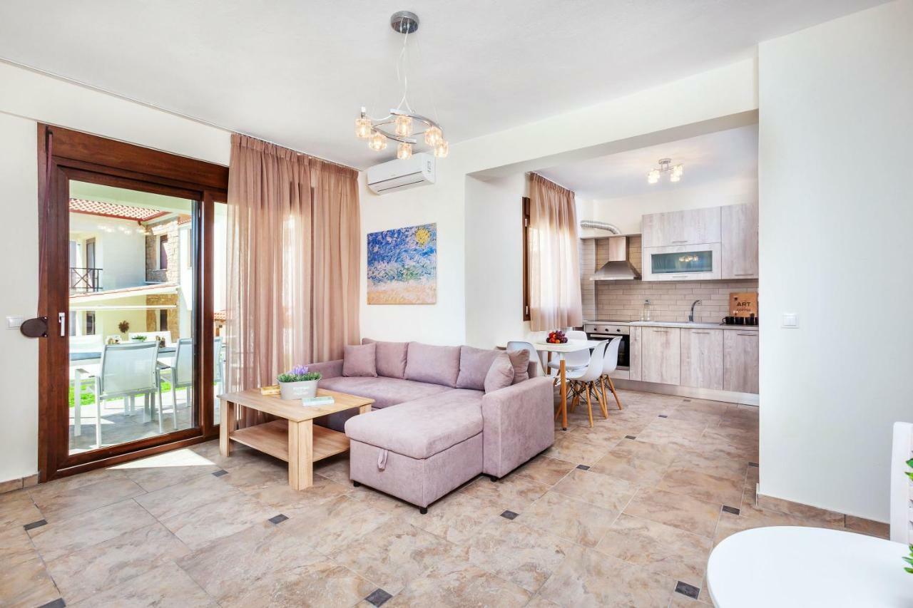 Sunset Villas Посиди Екстериор снимка