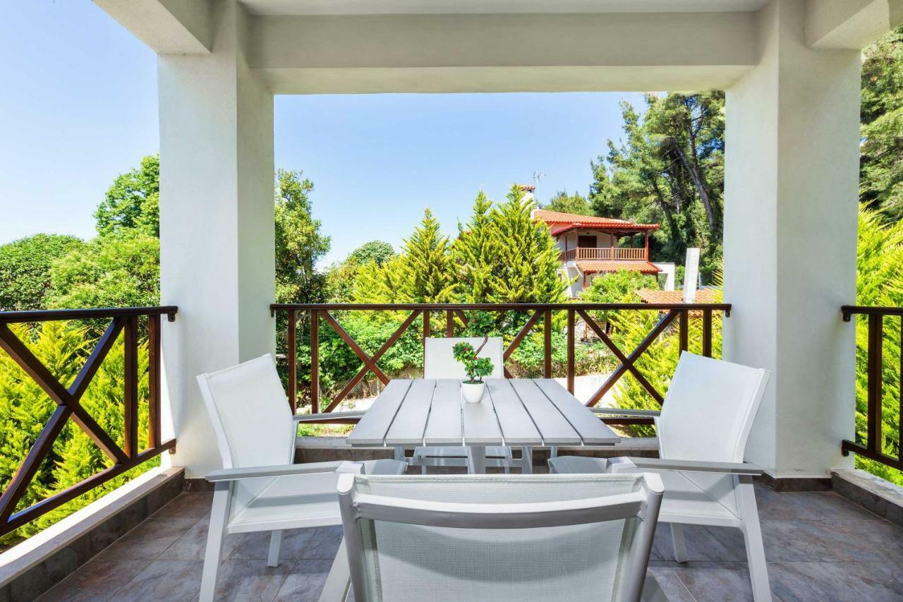 Sunset Villas Посиди Екстериор снимка