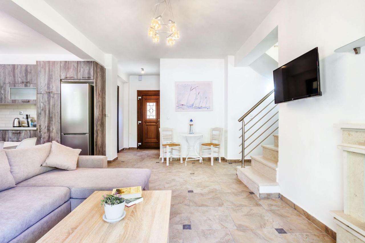 Sunset Villas Посиди Екстериор снимка